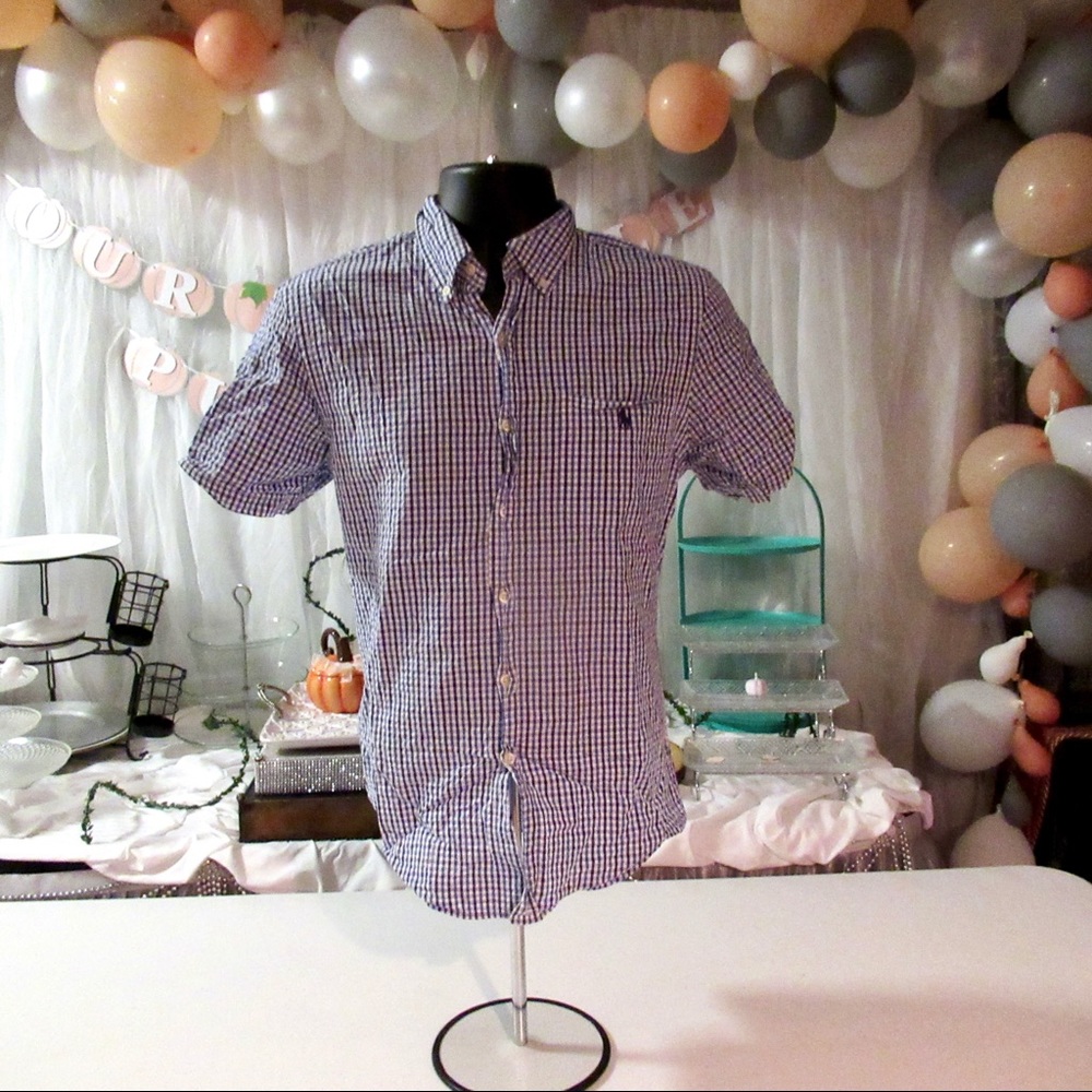 Medium Slim Fit Seersucker Short Sleeve Buttondown